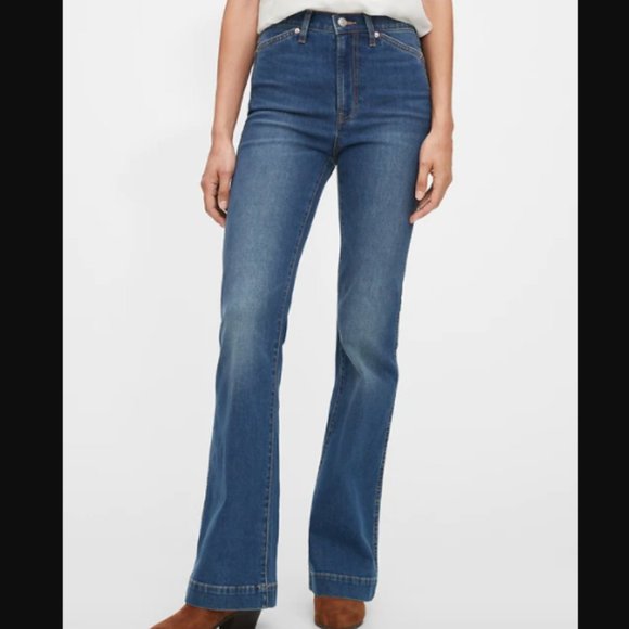GAP High Rise Flare Jeans w/ Washwell™ Size 10 - Picture 1 of 5
